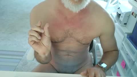 Snapshot of holymoses8 chatting on April 24, 2026, 4:09 pm holymoses8 online show from April 24, 2026, 4:09 pm