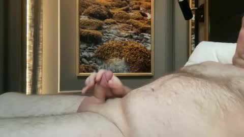 Snapshot of hommelpong chatting on October 22, 2025, 1:44 pm Daffy online show from October 22, 2025, 1:44 pm