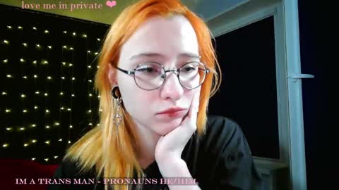 Honelints boyblonde hair AsterMIntfemboybrown hair online show from January 28, 2025, 6:39 pm