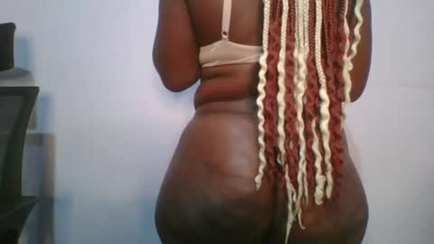 honey_beb online show from October 4, 2025, 4:54 am