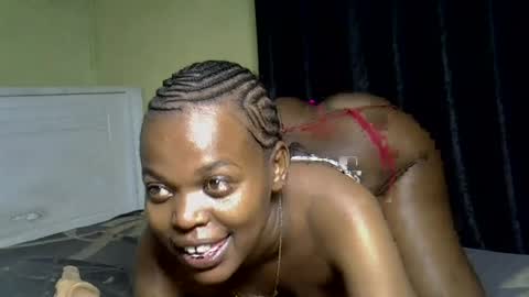 Snapshot of honey_belle7 chatting on July 5, 2026, 9:44 pm Honey-Belle online show from July 5, 2026, 9:44 pm