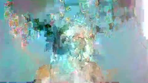 Snapshot of honey_bug2 chatting on October 22, 2025, 3:18 am Queen online show from October 22, 2025, 3:18 am