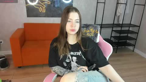 Honey online show from April 20, 2026, 1:30 am