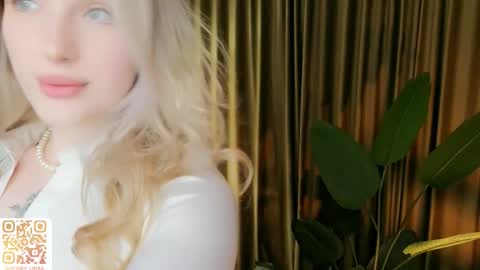 Lina online show from March 23, 2026, 4:11 pm