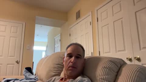 Snapshot of honey_man14 chatting on January 13, 2025, 7:31 pm honey_man14 online show from January 13, 2025, 7:31 pm