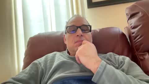 Snapshot of honey_man14 chatting on February 9, 2025, 4:29 pm honey_man14 online show from February 9, 2025, 4:29 pm