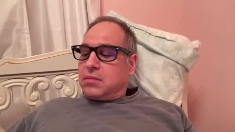 Snapshot of honey_man14 chatting on February 11, 2025, 10:18 pm honey_man14 online show from February 11, 2025, 10:18 pm
