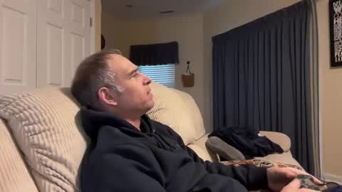 Snapshot of honey_man14 chatting on February 24, 2025, 12:26 pm honey_man14 online show from February 24, 2025, 12:26 pm
