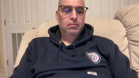 Snapshot of honey_man14 chatting on February 28, 2025, 3:15 am honey_man14 online show from February 28, 2025, 3:15 am