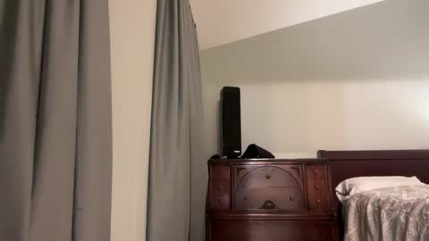 honey_man14 online show from May 23, 2026, 12:42 pm