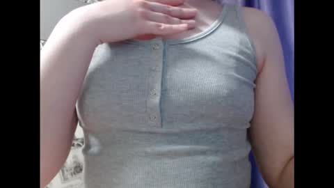 Lina online show from October 13, 2025, 8:03 am