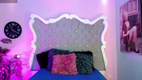 honey_moontsts online show from January 10, 2026, 11:34 am