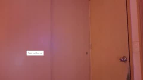 Honey-Sweett online show from December 14, 2025, 12:54 pm