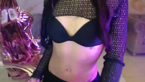 HONEY  online show from December 20, 2025, 4:08 am