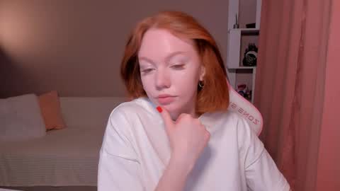 Snapshot of honeyautumn chatting on February 17, 2025, 11:53 pm honeyautumn online show from February 17, 2025, 11:53 pm
