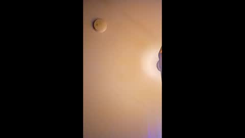 honeybear2026 online show from December 17, 2025, 5:02 am