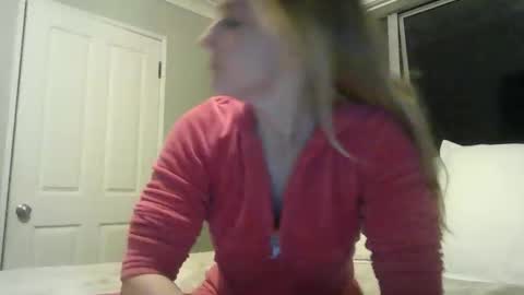 honeyblakex online show from May 2, 2026, 9:03 am