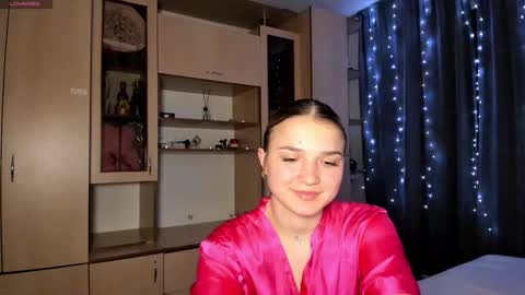 Snapshot of honeybunnyyy_ chatting on March 28, 2026, 8:52 pm HoneyBunny online show from March 28, 2026, 8:52 pm