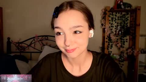 Snapshot of honeycomfya chatting on June 7, 2026, 2:32 pm Masha online show from June 7, 2026, 2:32 pm
