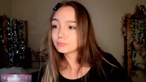 Snapshot of honeycomfya chatting on June 9, 2026, 2:17 pm Masha online show from June 9, 2026, 2:17 pm