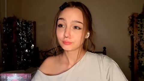 Snapshot of honeycomfya chatting on June 10, 2026, 2:27 pm Masha online show from June 10, 2026, 2:27 pm