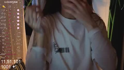 Molly  online show from October 28, 2025, 4:16 am