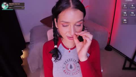Snapshot of honeymoontea chatting on September 27, 2025, 2:27 am online show from September 27, 2025, 2:27 am