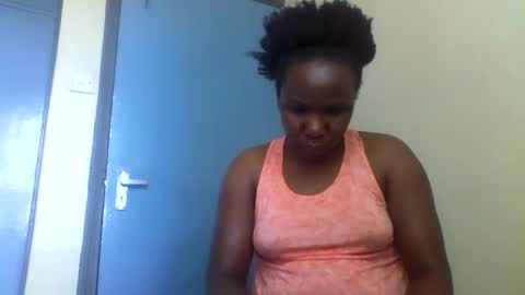 Honeymuny online show from January 12, 2026, 6:51 am