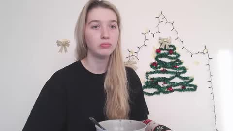 Snapshot of honeyveil chatting on January 19, 2026, 1:04 pm honeyveil online show from January 19, 2026, 1:04 pm