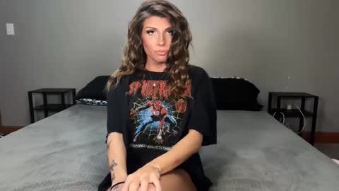 Snapshot of honeyvelourts chatting on February 19, 2026, 9:55 pm HoneyVelourTS online show from February 19, 2026, 9:55 pm