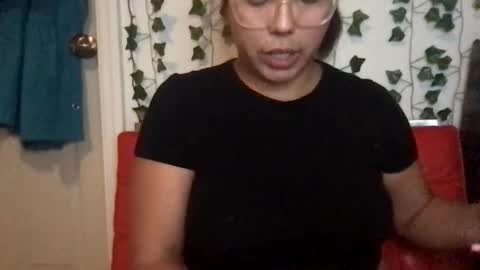 honeyyy89 online show from September 13, 2025, 10:42 pm