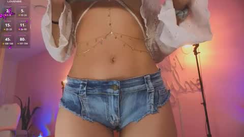 Honey Moon  Help me to reach 100 thumbs up online show from October 16, 2025, 7:48 pm