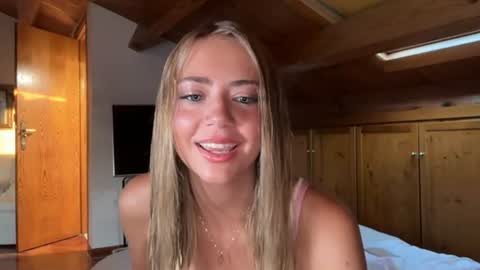 Honey online show from June 18, 2026, 5:08 am