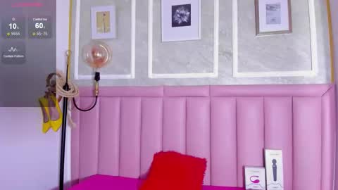 holly online show from February 10, 2026, 8:46 pm