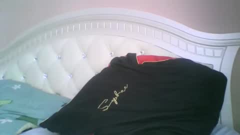 hootloove69 online show from April 26, 2026, 5:32 pm