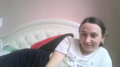 hootloove69 online show from May 12, 2026, 4:26 pm