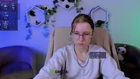 hope_shadow online show from June 17, 2026, 8:32 pm