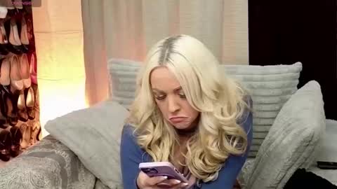 Hope Daylee online show from December 20, 2025, 3:24 am