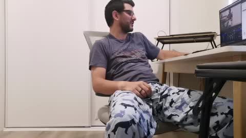 hopefulguy86 online show from May 16, 2026, 12:40 am