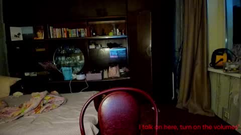 Snapshot of hoppypoppyy chatting on October 14, 2025, 3:13 pm Bambi online show from October 14, 2025, 3:13 pm