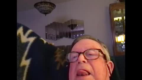 Snapshot of horndog69b chatting on February 1, 2025, 9:32 am horndog online show from February 1, 2025, 9:32 am