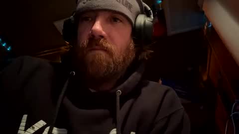 horndwag37 online show from December 22, 2025, 1:46 am