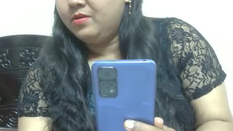 Snapshot of horneydesibabe chatting on December 15, 2024, 6:15 pm horneydesibabe online show from December 15, 2024, 6:15 pm