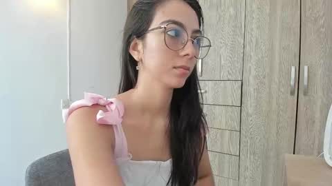 horny_adiction online show from October 24, 2025, 1:07 pm