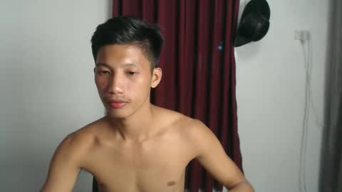 Snapshot of horny_asianmoreno chatting on October 20, 2025, 10:38 am ROGER online show from October 20, 2025, 10:38 am