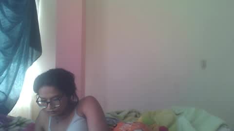 Snapshot of horny_brii chatting on June 25, 2026, 6:34 pm horny_brii online show from June 25, 2026, 6:34 pm