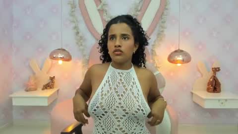Horny Curls  online show from May 19, 2026, 3:35 am