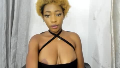 Snapshot of horny_ebonygirl chatting on September 14, 2025, 5:17 am Horny ebonygirl online show from September 14, 2025, 5:17 am