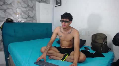 MILET Y FOX   online show from January 12, 2026, 5:51 pm