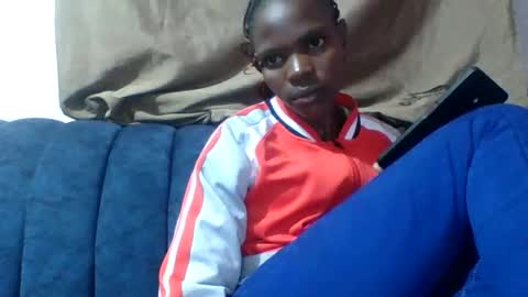 andalia online show from November 4, 2025, 5:01 pm